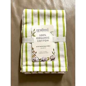 Qrafted by Qalara Set of 2 Kitchen Towels
